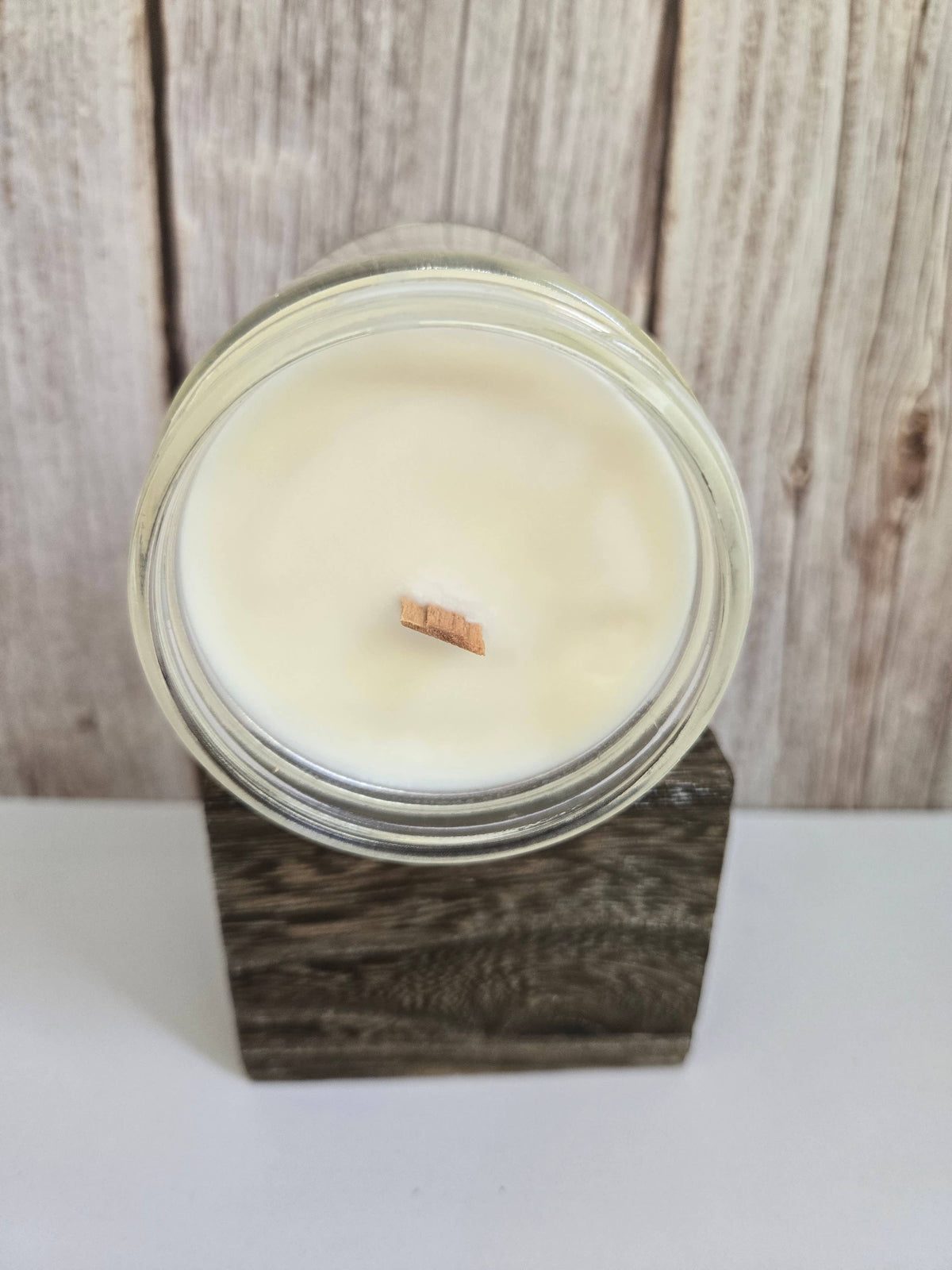 Cape Cod Soy Wax Candle | Citrus, Oakmoss, & Violet Scent | 4 oz