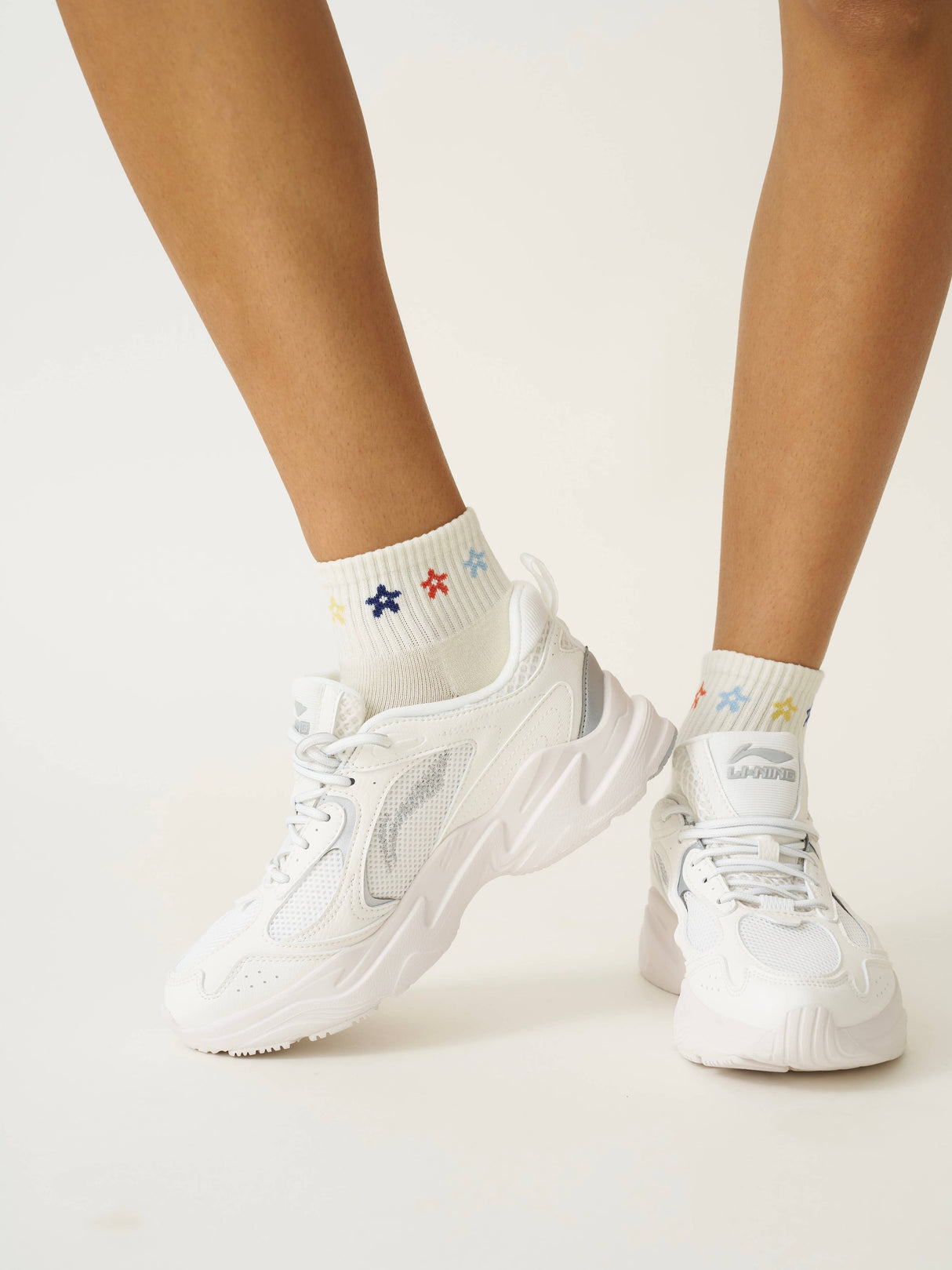 š¼ Cropped Crew Grip Sock for Pilates- Mini Flower Power - CREAM